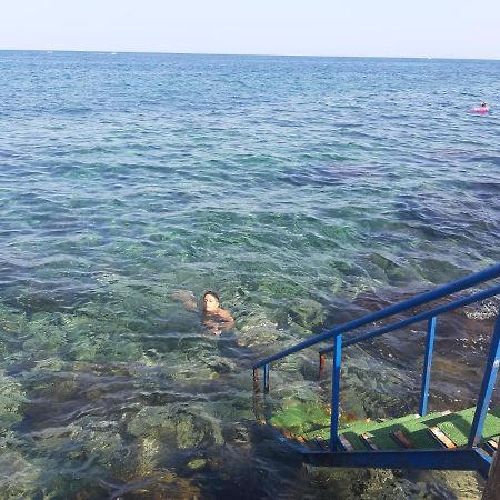 B&B Sea Terrace Ачи Кастело Екстериор снимка
