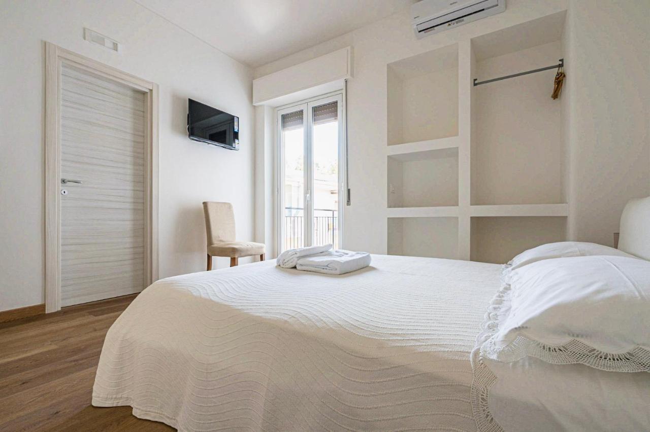 B&B Sea Terrace Ачи Кастело Екстериор снимка